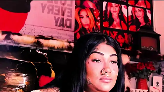 indian dreamgirl online show from June 4, 9:14 am