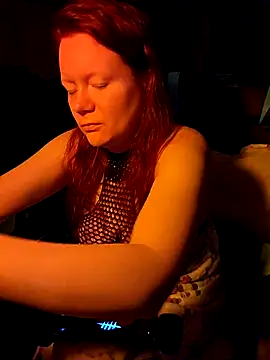 LilTokez online show from March 4, 12:34 pm