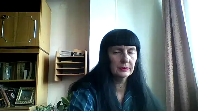 MelanyBanks online show from January 10, 10:31 am