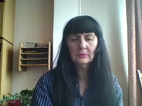 MelanyBanks online show from November 18, 11:55 am