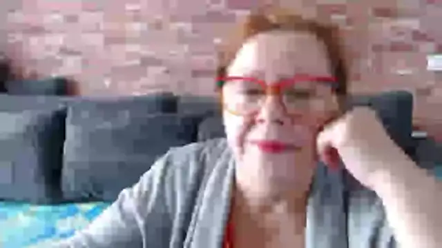 Adelewildx online show from December 14, 10:21 am