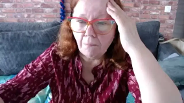 Adelewildx online show from December 17, 11:36 am