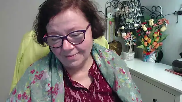 Adelewildx online show from March 30, 3:39 am