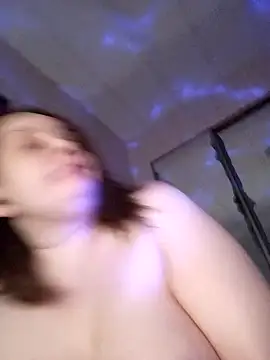 Snapshot of LouisianaBoobs chatting on September 24, 9:58 pm LouisianaBoobs online show from September 24, 9:58 pm