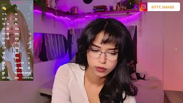 Snapshot of YourKatt chatting on October 2, 4:50 am YourKatt online show from October 2, 4:50 am