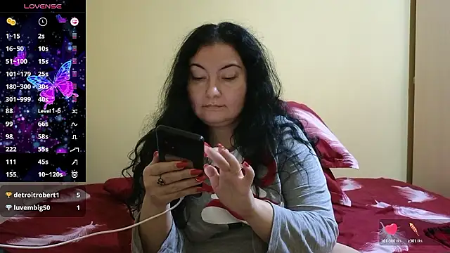 Snapshot of BBW_MILF_4U chatting on December 2, 7:10 am BBW MILF 4U online show from December 2, 7:10 am