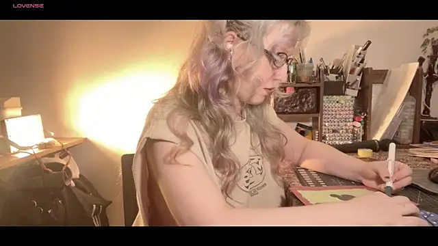 Hairy Coraline online show from July 17, 12:53 pm