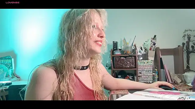 Hairy Coraline online show from July 9, 1:02 pm