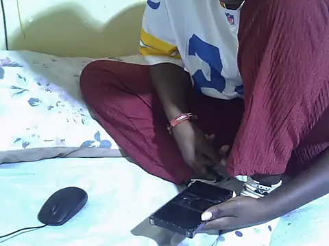 Snapshot of EbonyMina_ chatting on October 3, 11:43 pm EbonyMina online show from October 3, 11:43 pm