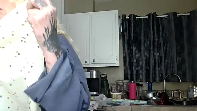 marilyn420 online show from January 16, 7:59 am