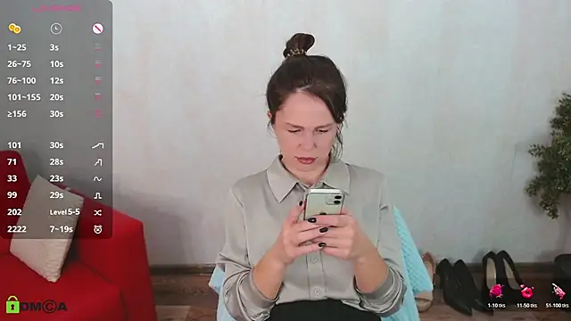 VickyGolden online show from October 27, 4:52 am