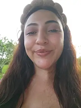 VickyHoult online show from June 9, 10:42 pm