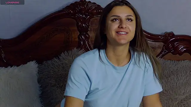 NicolePlay online show from November 10, 6:19 am