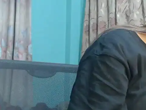 NancyRuvi online show from December 5, 6:31 pm