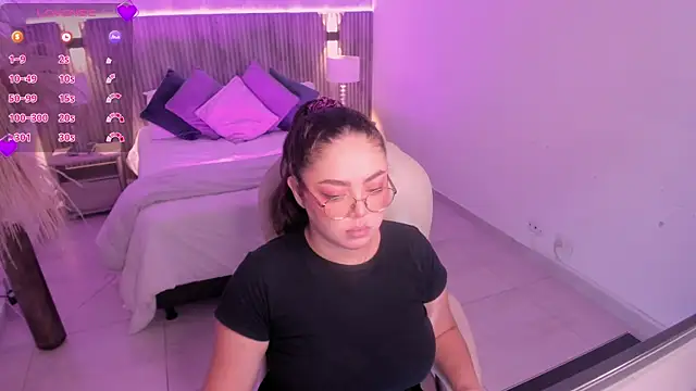 emmy walker online show from November 6, 11:05 am