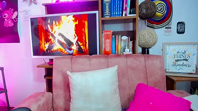 CiaraaSweet online show from February 3, 12:10 am