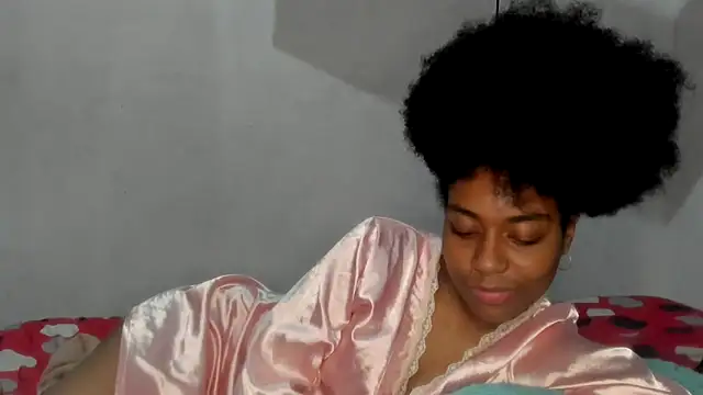 Snapshot of thaimy_ chatting on September 20, 12:43 am thaimy online show from September 20, 12:43 am