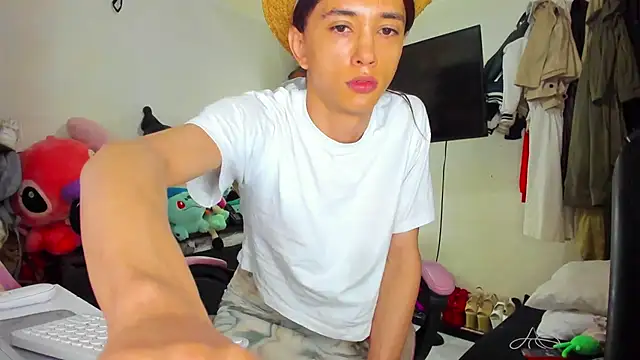 Lawrncesofiets online show from October 27, 5:41 pm