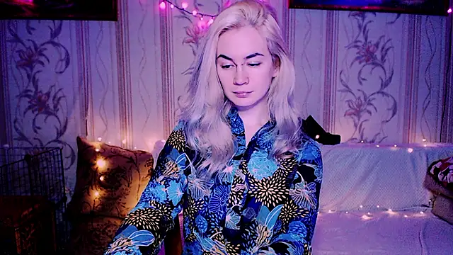 xxxcharismaaa online show from February 10, 7:17 pm