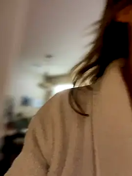 MaiseKnox online show from December 3, 10:01 pm