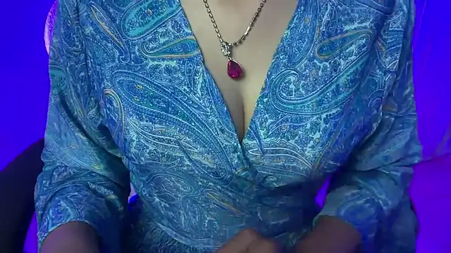 Queen Angelena online show from November 29, 5:39 pm