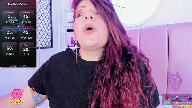 pamela dimantis  online show from September 14, 4:10 am