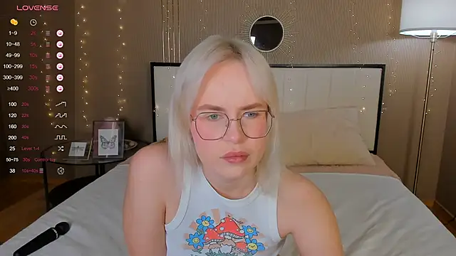 bellatip online show from October 27, 1:12 am