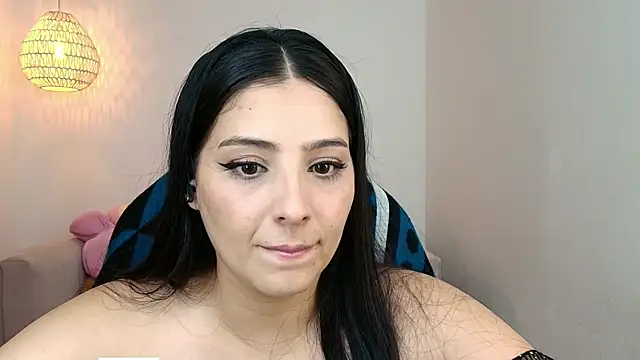 YummyAnna  online show from February 17, 8:19 pm