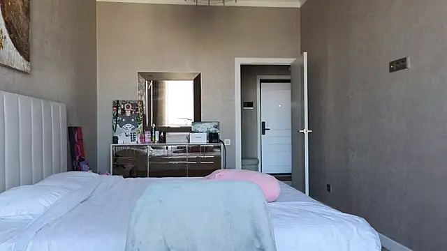 TammiLou online show from November 2, 8:51 am