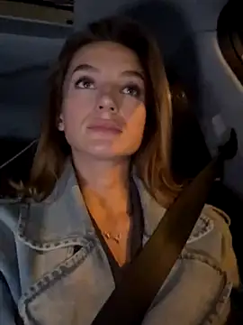 -AngelAri- online show from September 15, 6:15 pm