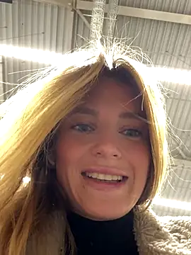 -AngelAri- online show from September 30, 9:08 pm