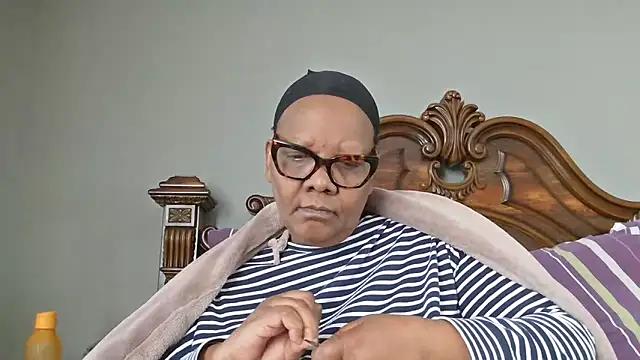 SEXYBOOBSNASS online show from October 21, 5:33 am