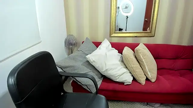 NicolettColin online show from November 23, 5:14 pm