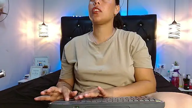 SunnyLovefg online show from October 14, 3:31 am