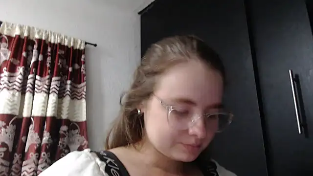 HellenMiyer1111 online show from September 13, 7:33 pm