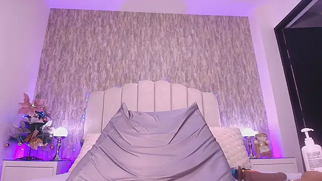 raven lilith  online show from December 21, 4:28 am