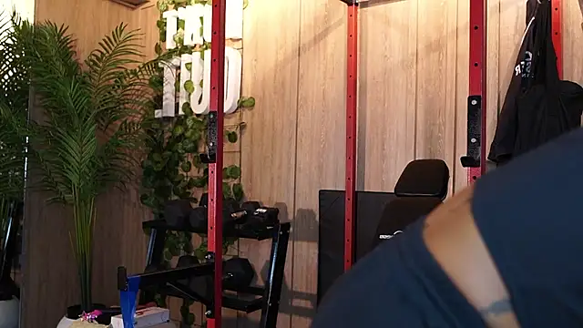 kelly thomson online show from April 18, 1:02 pm