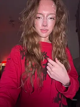 Snapshot of Weeissy chatting on October 31, 6:45 pm Weeissy online show from October 31, 6:45 pm