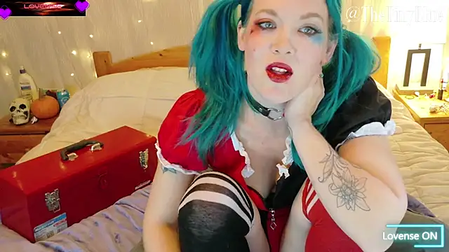 thetinyblue online show from October 30, 5:47 pm