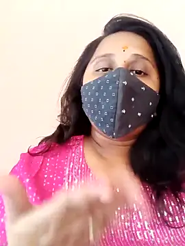 Indiantina online show from April 2, 11:40 am