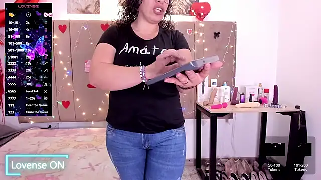 Zaly mature online show from November 6, 1:11 am