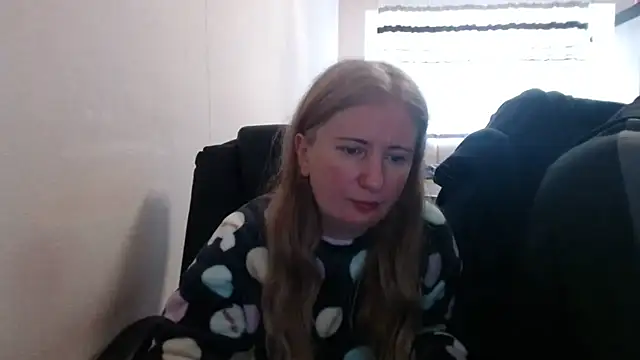 PeterAndJen online show from April 3, 1:42 pm