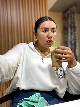 Soy Daniela online show from March 22, 8:04 pm