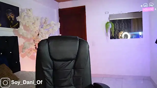 Snapshot of Soy_Daniela chatting on September 26, 10:40 pm Soy Daniela online show from September 26, 10:40 pm