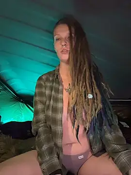 MenaDreadfull online show from October 17, 6:22 pm