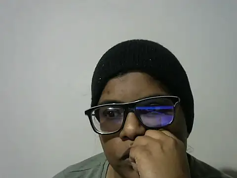 Sultryindianx100 online show from April 20, 7:17 pm