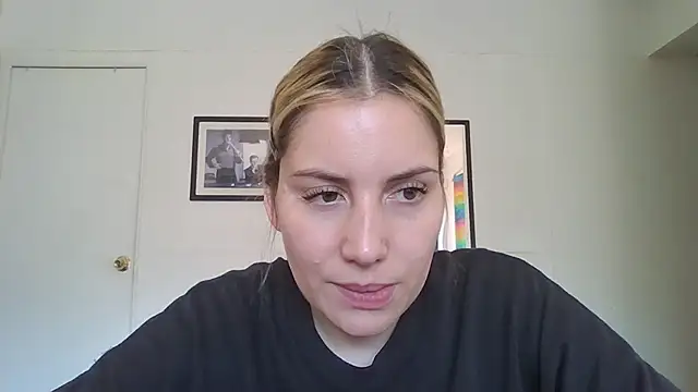 Snapshot of alaanna_new chatting on September 23, 6:28 pm alaanna new online show from September 23, 6:28 pm