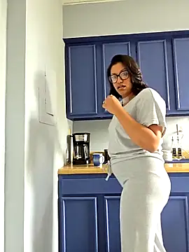 Nikkierosee online show from October 29, 3:25 pm