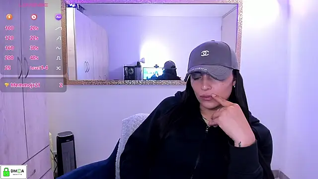 EricaVanderhill online show from March 27, 12:01 am