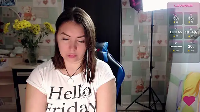 Snapshot of Korolek12 chatting on October 10, 5:34 am Korolek12 online show from October 10, 5:34 am